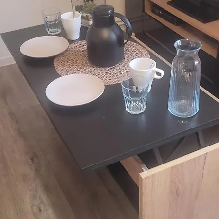 2-4 Ou 6 Personnes Appartement *