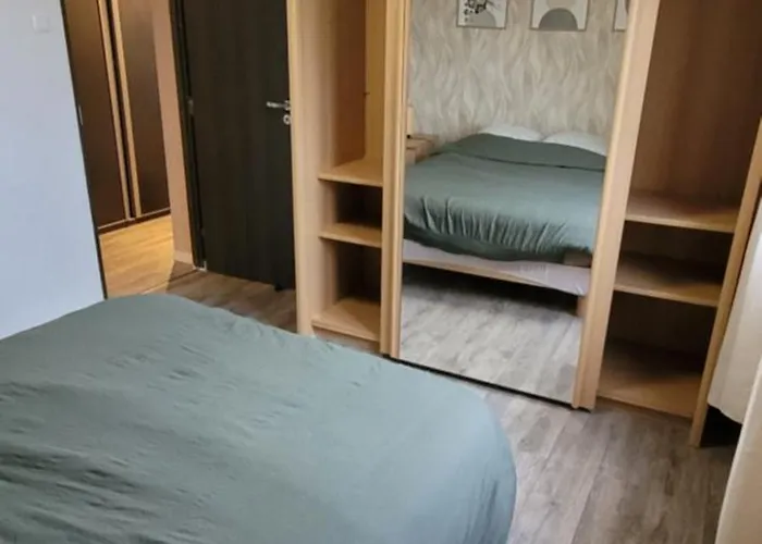 2-4 Ou 6 Personnes *